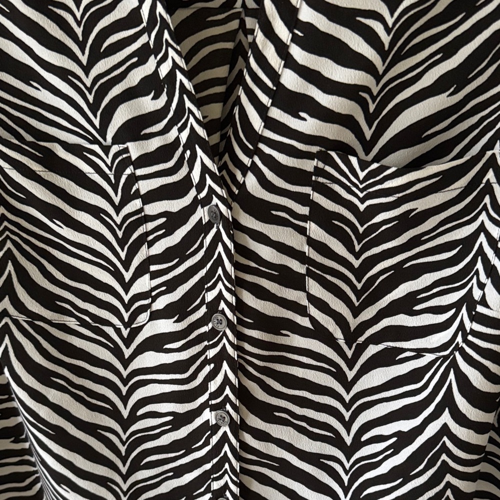 Talbots Black & White Zebra-Print button down blouse - Picture 3 of 9